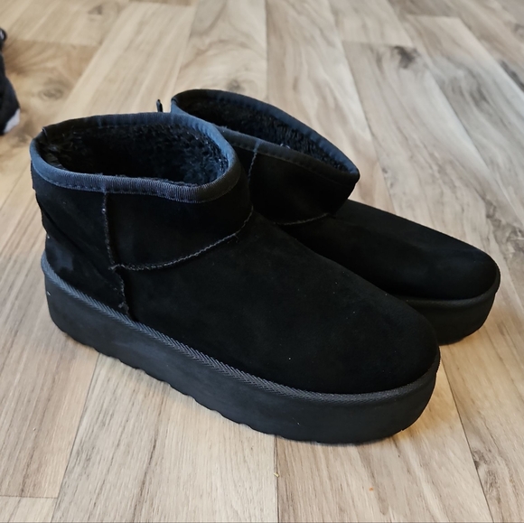 Mudd Black Platform Ankle Boots Size 8.5 - Picture 1 of 1